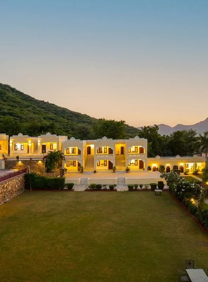 Hill Garden Resort Chef Dining Udaipur